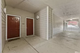 Photo #4: 240002760 Listing