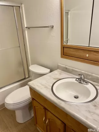 Photo #4: 240002872 Listing