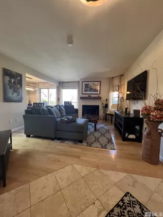 Photo #4: 240002889 Listing 