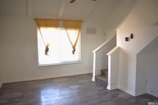 Photo #3: 240002961 Listing