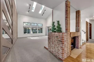 Photo #4: 240002986 Listing