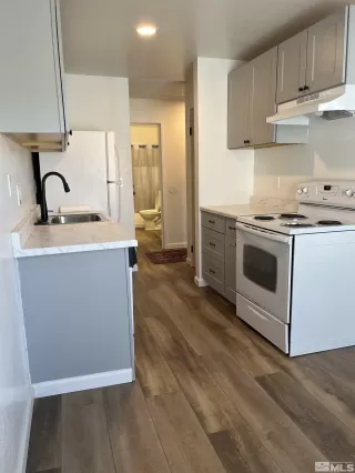 Photo #5: 240003017 Listing