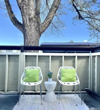 Photo #2: 240003022 Listing 