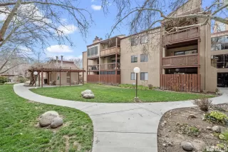 Photo #3: 240003128 Listing