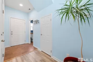 Photo #5: 240003167 Listing