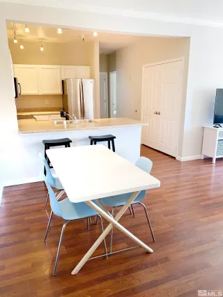 Photo #4: 240003208 Listing