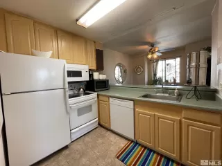 Photo #6: 240003349 Listing