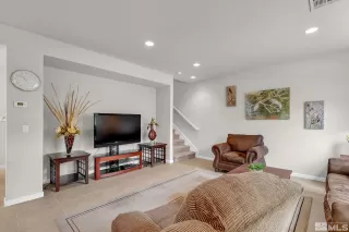 Photo #4: 240003385 Listing