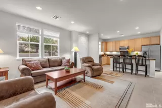 Photo #5: 240003385 Listing