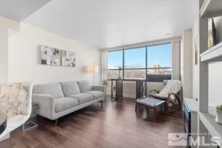 Photo #3: 240003546 Listing 