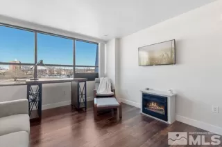 Photo #4: 240003546 Listing 