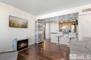 Photo #5: 240003546 Listing 