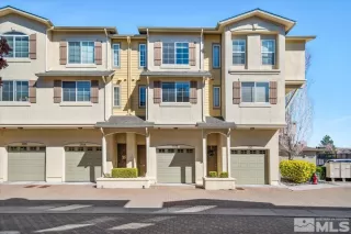 Photo #2: 240003547 Listing