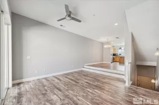 Photo #5: 240003547 Listing