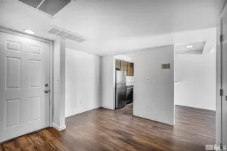 Photo #1: 240003600 Listing