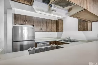 Photo #4: 240003600 Listing