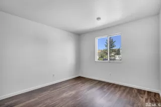 Photo #6: 240003600 Listing