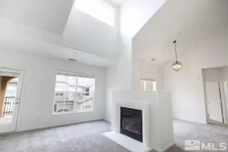 Photo #3: 240003615 Listing 