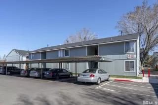 Photo #2: 240003705 Listing