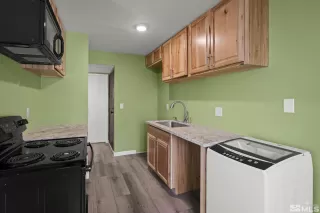 Photo #5: 240003705 Listing