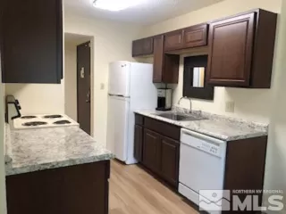 Photo #3: 240003730 Listing