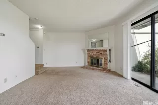 Photo #4: 240003818 Listing