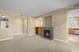 Photo #5: 240003839 Listing