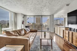 Photo #3: 240003896 Listing