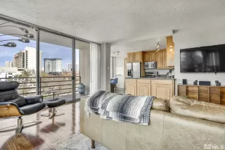 Photo #5: 240003896 Listing