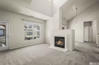 Photo #3: 240003922 Listing