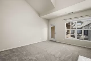 Photo #4: 240003922 Listing