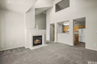 Photo #6: 240003922 Listing