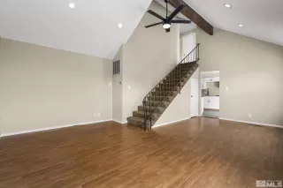 Photo #4: 240004068 Listing