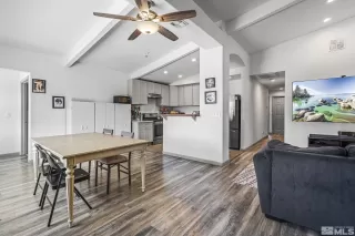 Photo #3: 240004162 Listing 