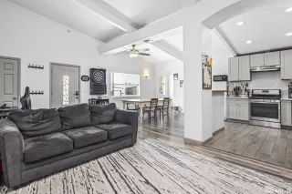 Photo #4: 240004162 Listing 