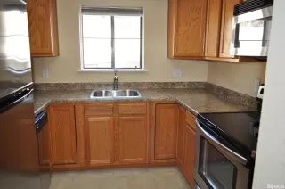 Photo #5: 240004179 Listing 