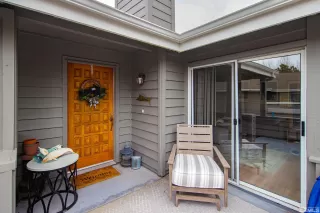 Photo #2: 240004388 Listing