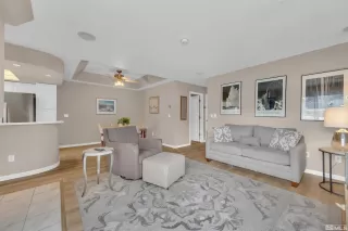 Photo #4: 240004388 Listing