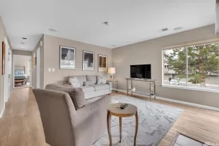 Photo #6: 240004388 Listing