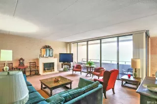 Photo #3: 240004524 Listing 