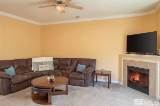 Photo #3: 240004550 Listing