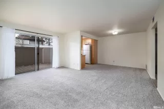 Photo #3: 240004611 Listing 