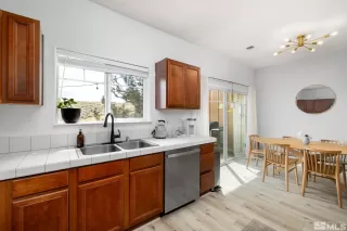 Photo #6: 240004616 Listing 