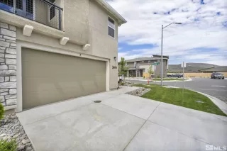 Photo #2: 240004691 Listing 