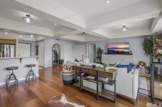 Photo #6: 240004761 Listing