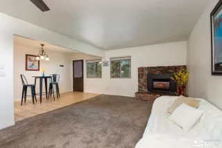 Photo #3: 240004841 Listing 