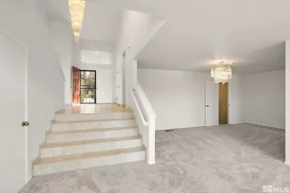 Photo #3: 240004906 Listing 