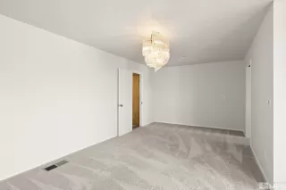 Photo #5: 240004906 Listing 