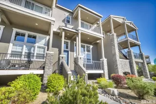 Photo #2: 240004907 Listing