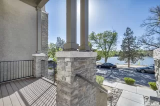 Photo #3: 240004907 Listing